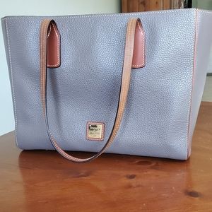 Dooney & Bourke Tote